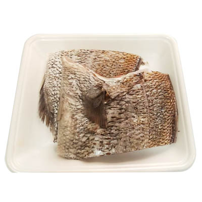 岡山県産など　天然真鯛切り身　２切れ