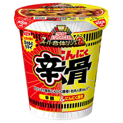 日清　カップヌードルスーパー合体シリーズ２　辛麺＆にんにく豚骨　８３ｇ