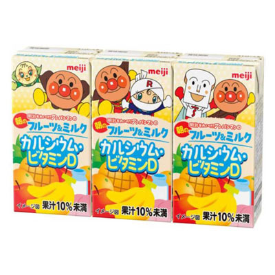 明治 それいけ!アンパンマンの朝のフルーツ&ミルク カルシウム・ビタミンD 125ml×3本