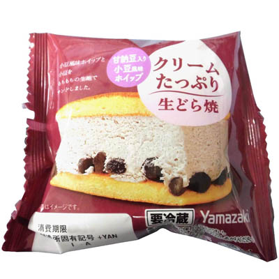 ヤマザキ クリームたっぷり生どら焼(甘納豆入り小豆風味ホイップ)