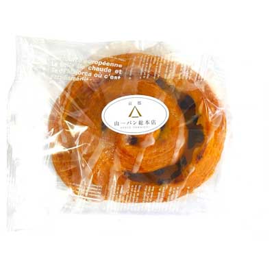 山一パン総本店　レーズン＆アップル　1個