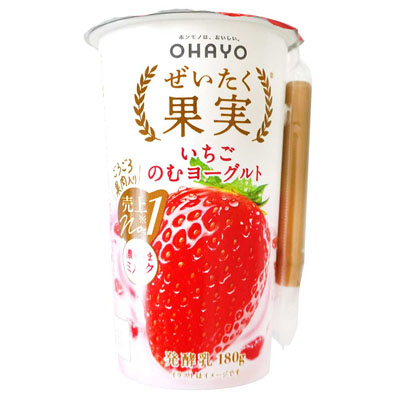 オハヨー　ぜいたく果実いちごのむヨーグルト　180g